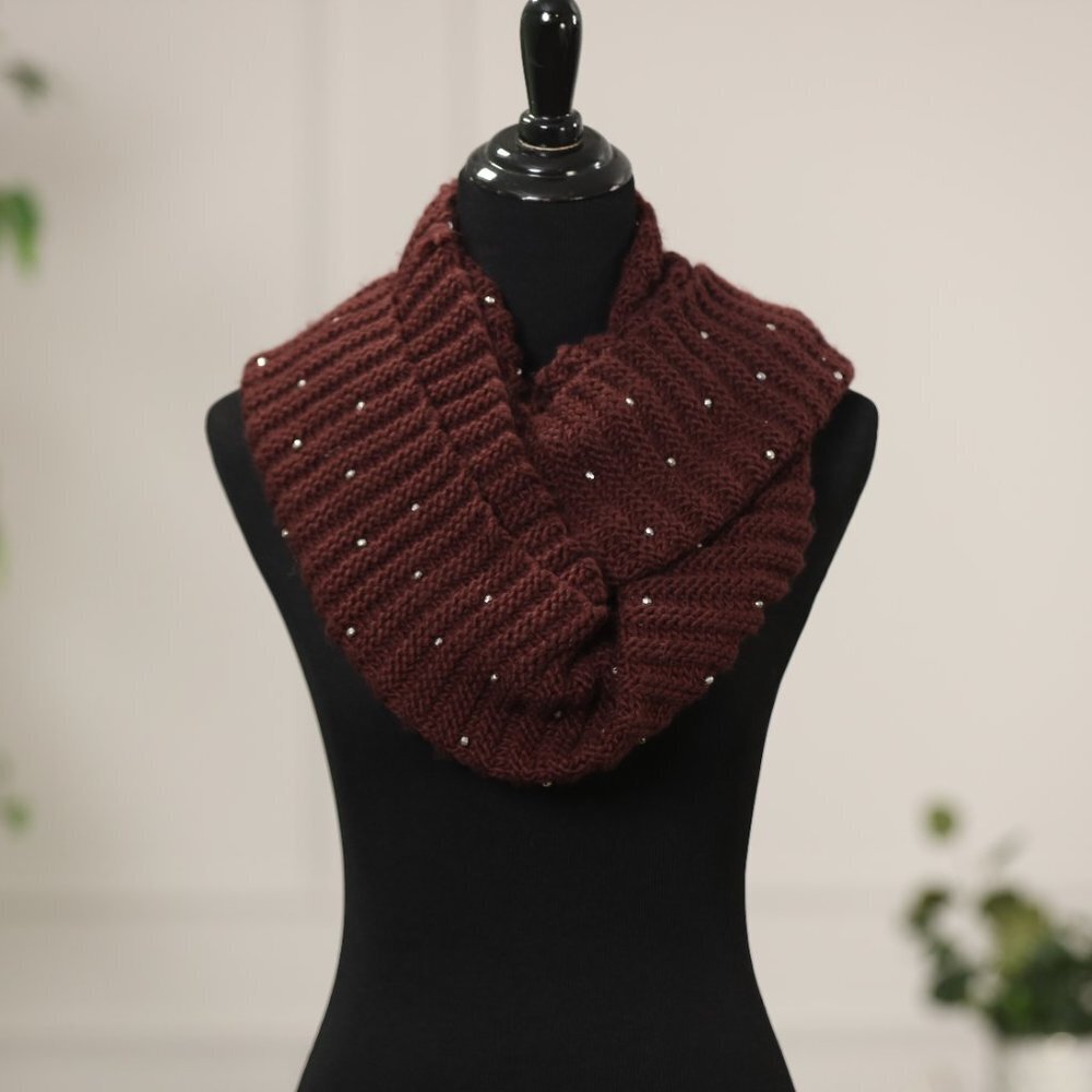 Mossimo Maroon Infinity Scarf - Picture 2 of 7